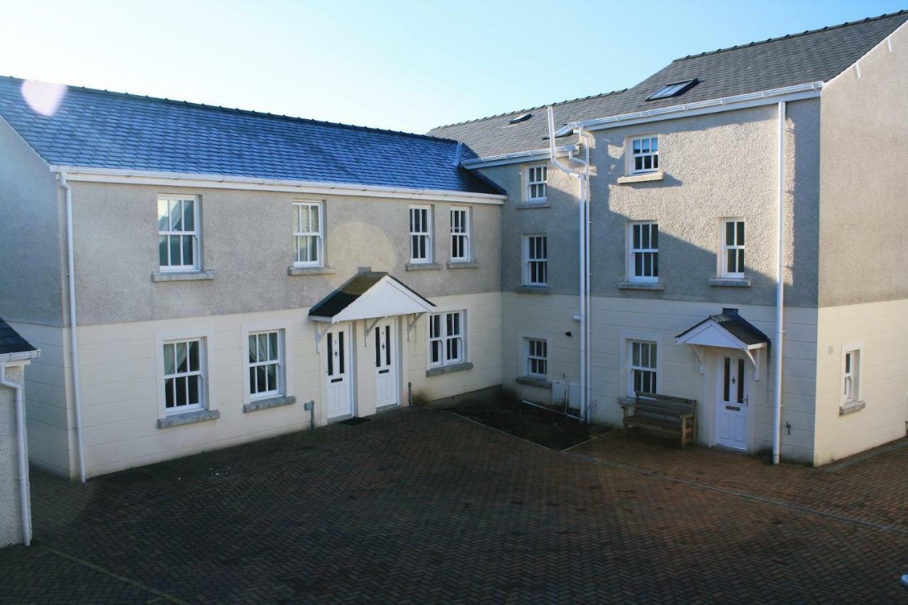 2 Laurel Court Vila Ulverston Exterior foto