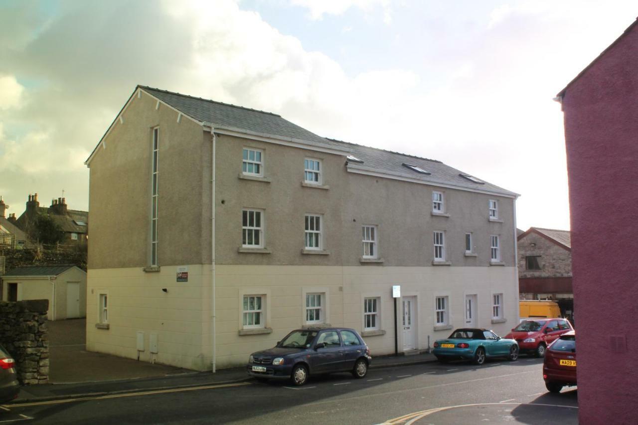 2 Laurel Court Vila Ulverston Exterior foto
